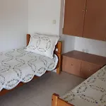 σπίτι στο βουνό αλλά μια ανάσα από τη θάλασσα *