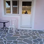 σπίτι στο βουνό αλλά μια ανάσα από τη θάλασσα Dom wakacyjny *
