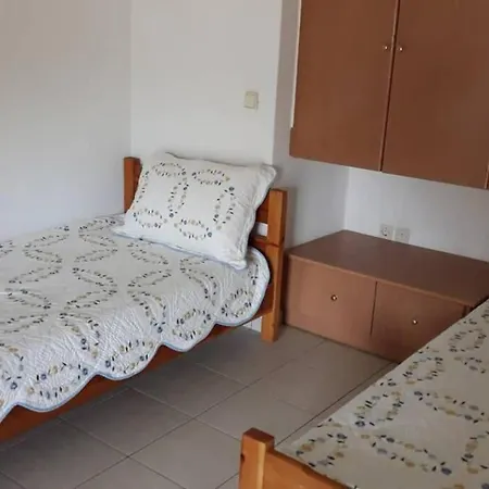 σπίτι στο βουνό αλλά μια ανάσα από τη θάλασσα *