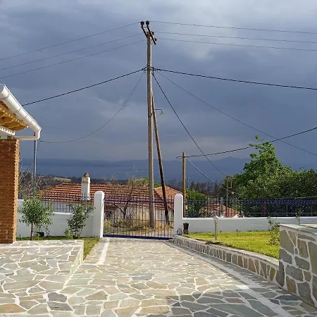 Σπίτι διακοπών σπίτι στο βουνό αλλά μια ανάσα από τη θάλασσα