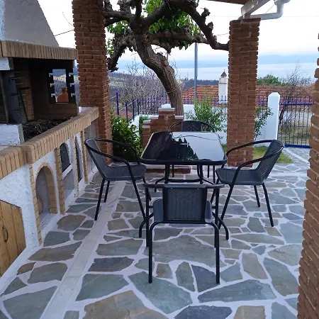 Tatil Evi σπίτι στο βουνό αλλά μια ανάσα από τη θάλασσα Paleochori (Evia)