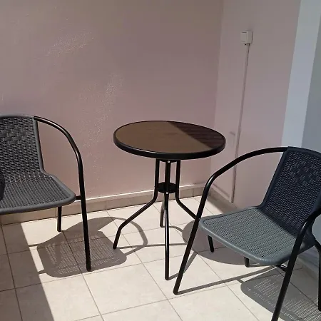 σπίτι στο βουνό αλλά μια ανάσα από τη θάλασσα * Paleochori