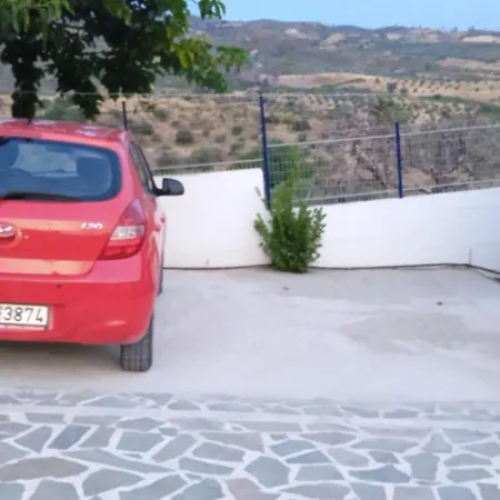 Holiday home σπίτι στο βουνό αλλά μια ανάσα από τη θάλασσα